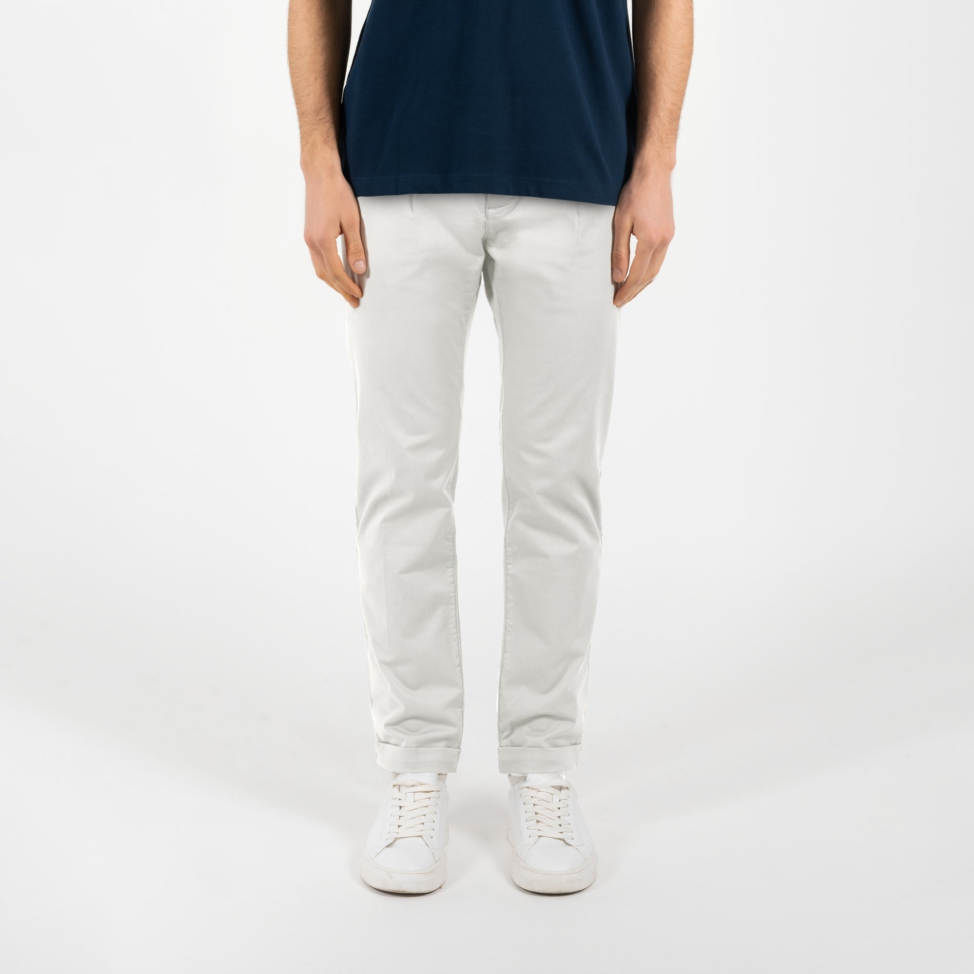 Pantalone con pence tasca america in cotone satin