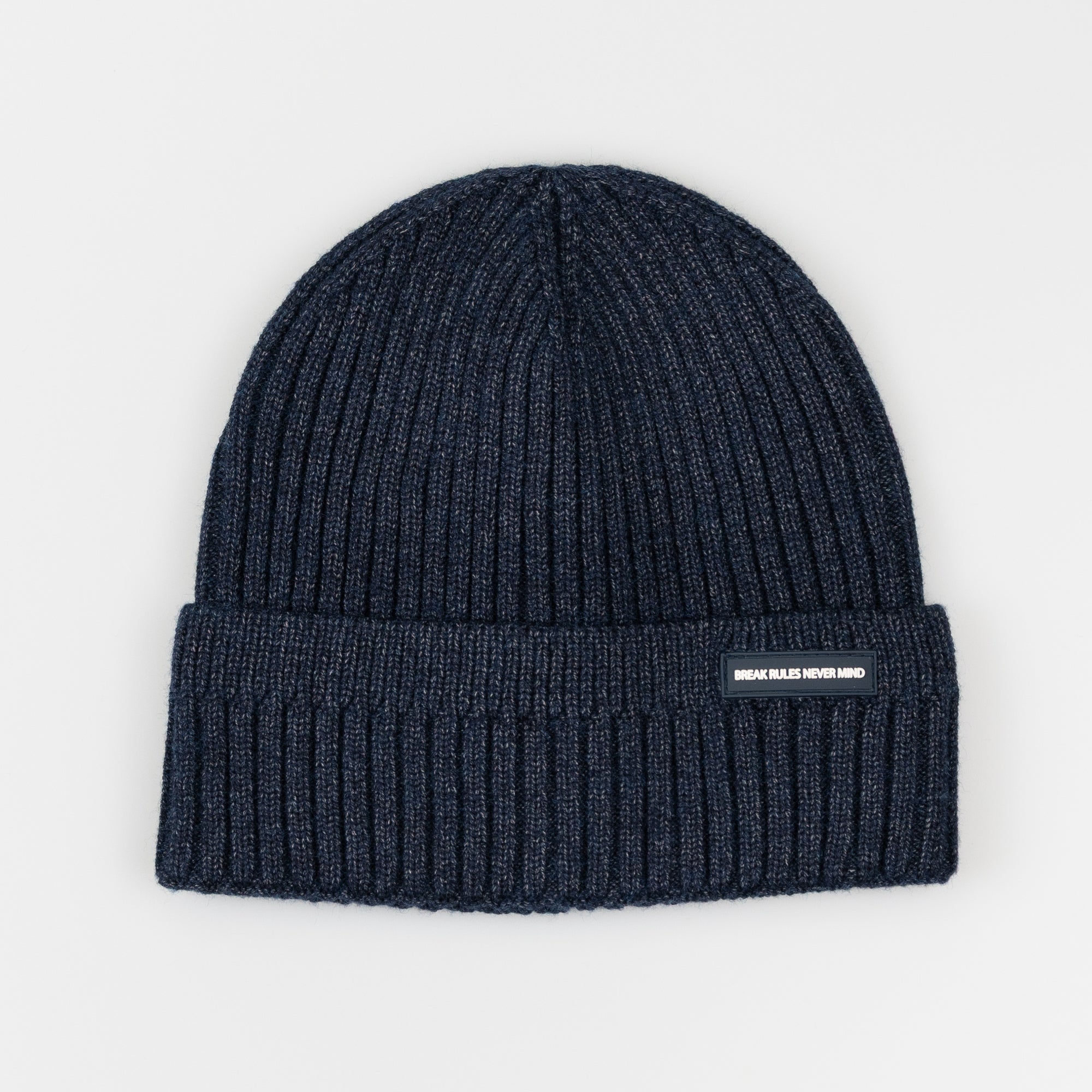 Cappello con risvolto 